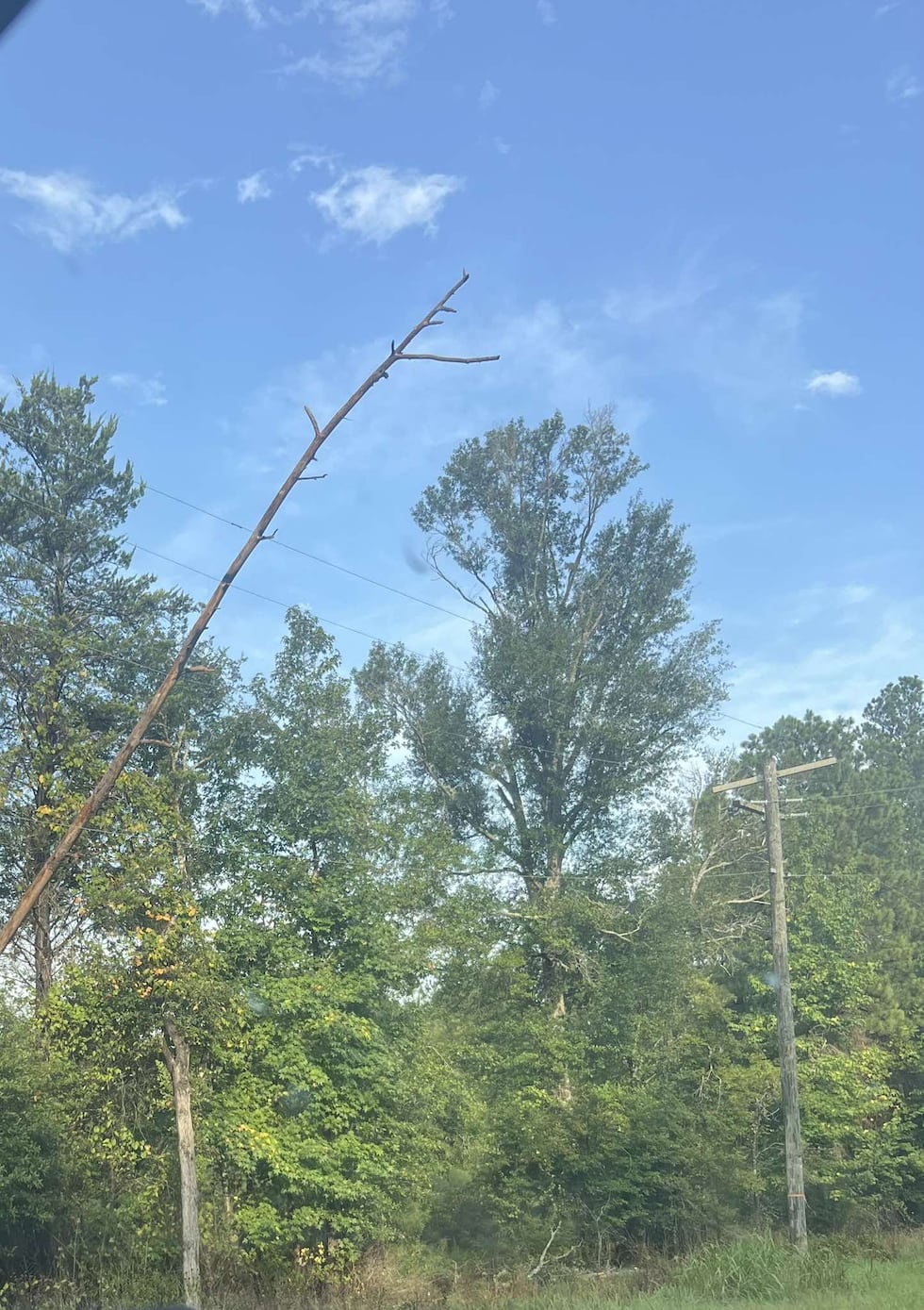 East Texas storm knocks out power, starts fire in Rusk County