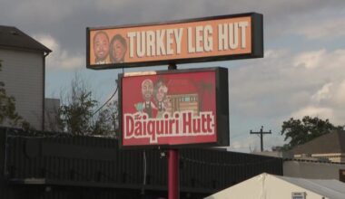 The Turkey Leg Hut is back: Here’s where Houston fans can get it