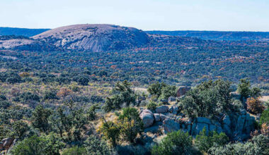 East Texas woman found dead on Enchanted Rock trail, park official says