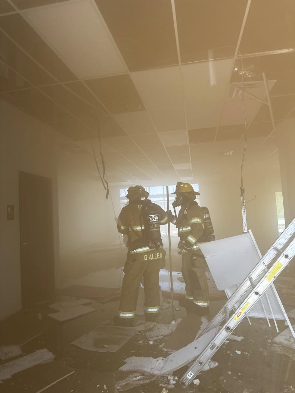 Multiple East Texas fire departments extinguish fire at business in Gun Barrel City