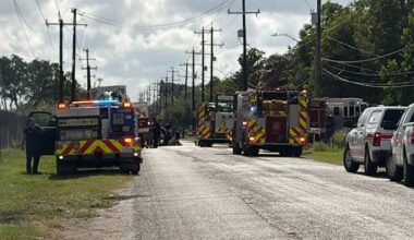 1 hospitalized after house fire on Southeast Side, SAFD says