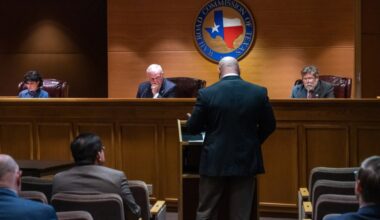 Texas lawmakers to quiz oil regulators over public comment