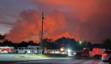 Ross Fire doubles to 50,000 acres, forces Texas evacuations