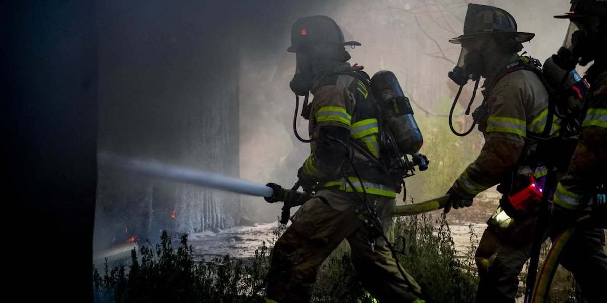 Firefighter recovering from heat exhaustion after central Lubbock house fire