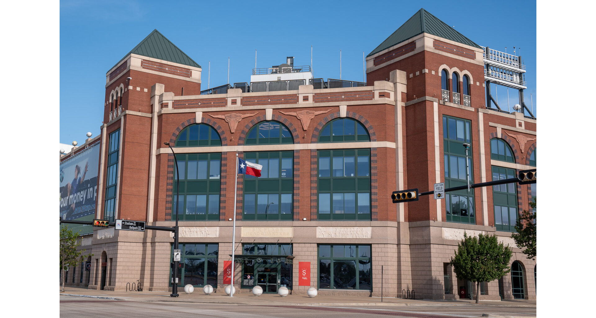 Six Flags Announces Corporate Headquarters Relocation to Arlington, Texas
