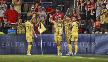 Unbeaten for 11: St. Louis beats Houston to continue streak