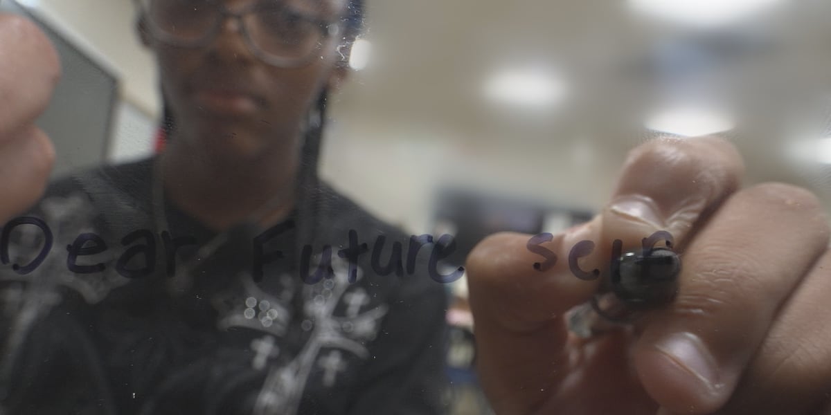 Estacado High freshmen write letters to their future selves