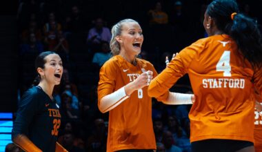 Texas survives Marquette in five sets, Pitt sweeps Xavier in final day of AVCA first serve