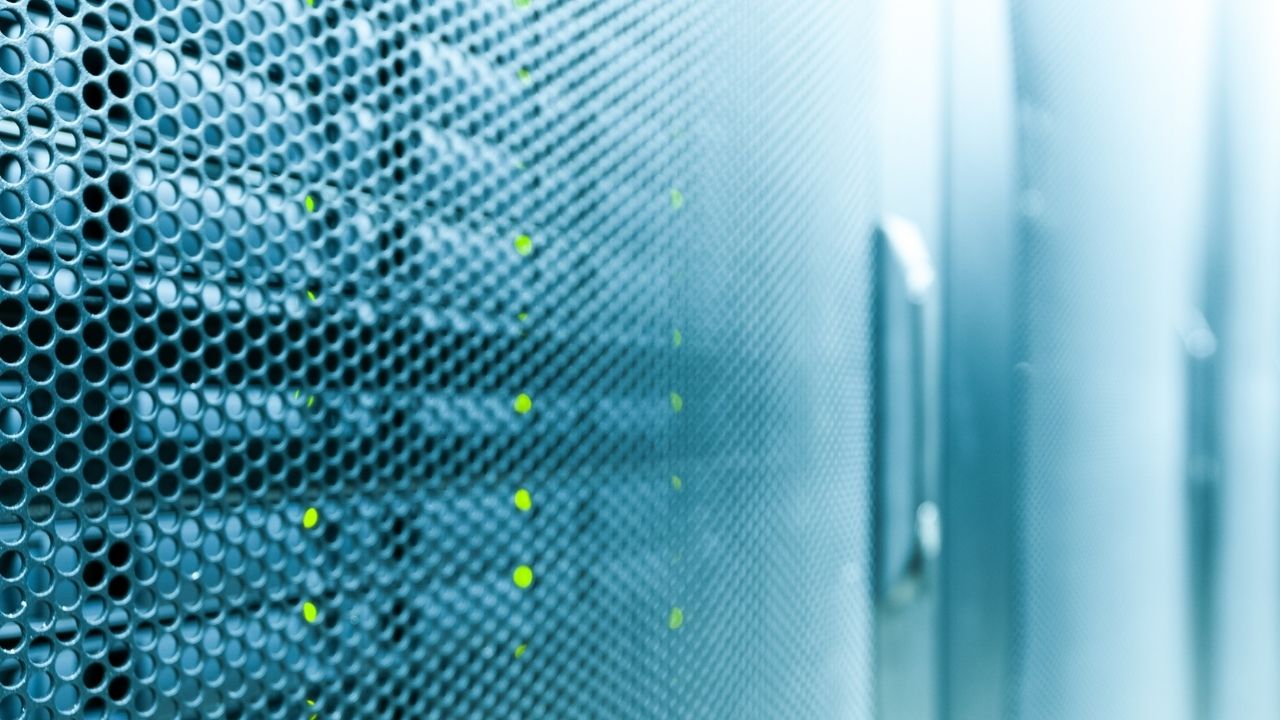 Trump Warns Texas On Data Centers