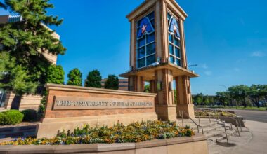 Jury sides with UT Arlington professor who accused university of discrimination, retaliation