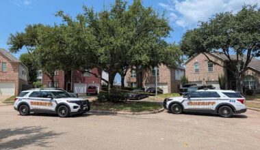 Father found stabbed to death at northwest Harris County home; son in custody