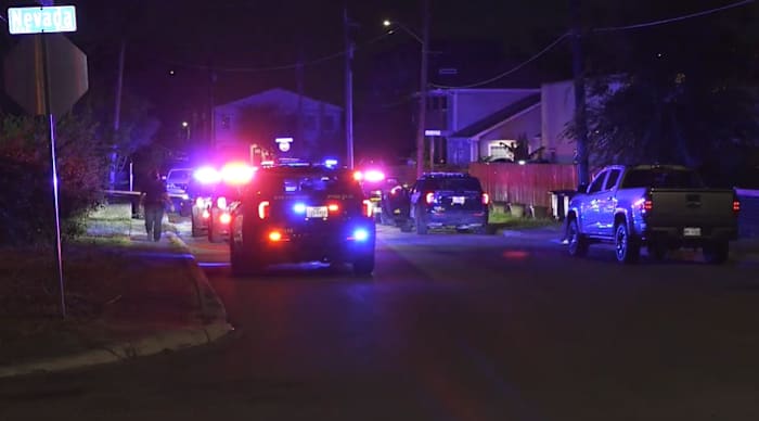 16-year-old hospitalized after shooting on East Side, SAPD says