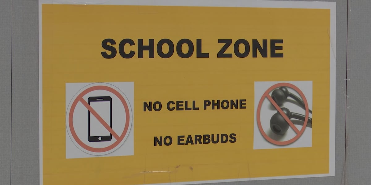 Texas Statewide Cell Phone Ban Shows Positive Results in Lubbock ISD as Second Year Begins