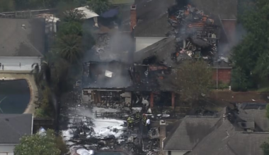 LIVE: Cy-Fair firefighters battle 2 neighboring house fires in west Houston neighborhood
