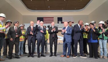 Apple CEO Tim Cook unveils 250,000-square-foot Houston factory