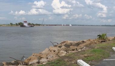 NTSB: Cellphone use contributed to deadly Houston Ship Channel collision
