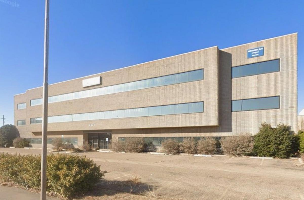 Abandoned Lubbock Building At 50th And University Frustrates Residents