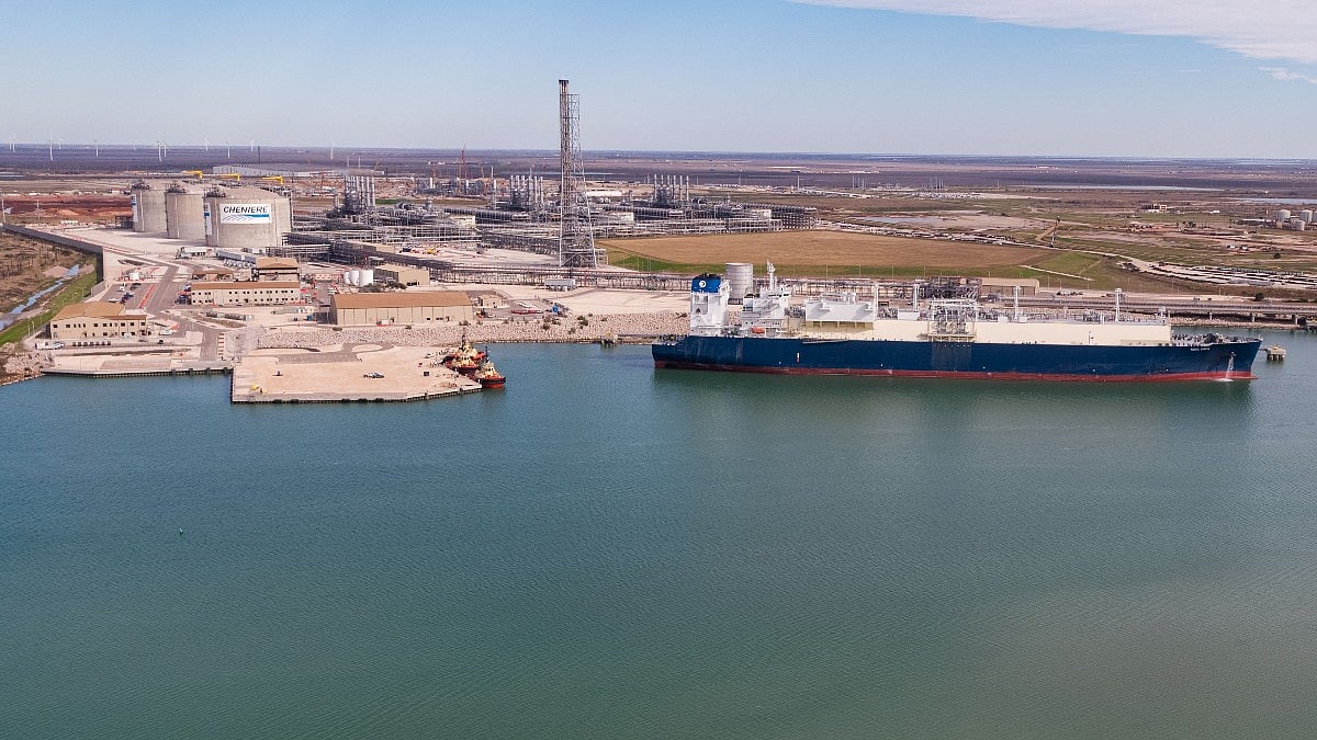 Cheniere ups LNG export capacity with new terminal expansion