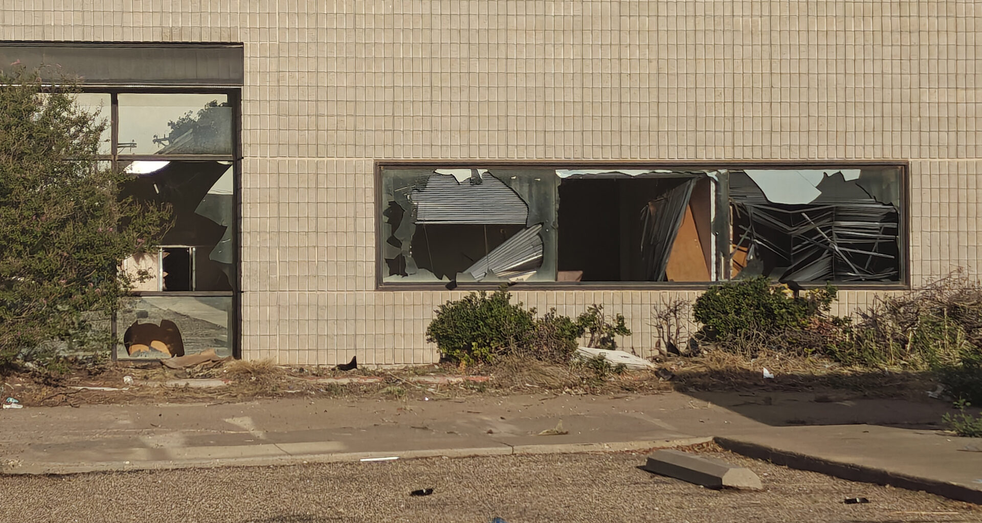 Lubbock wants state help to move faster against abandoned structures