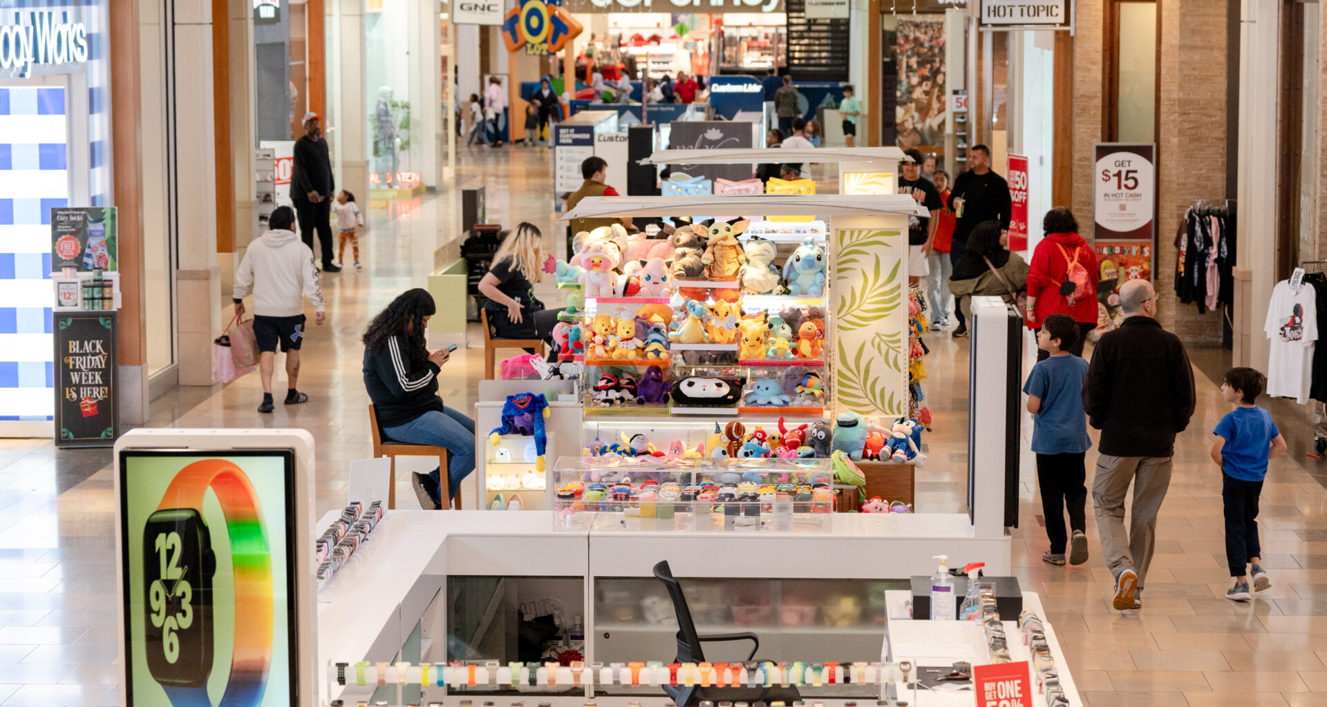 How 2 popular San Antonio malls shuffle stores and strategies
