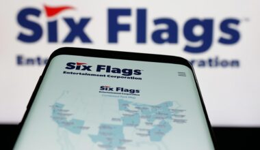 Six Flags to move corporate headquarters from North Carolina to Texas