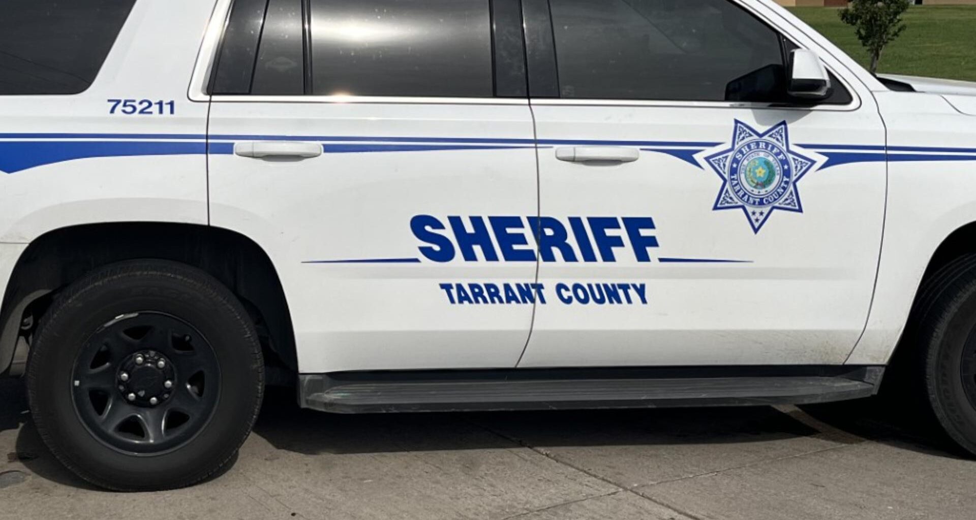 North Texas police investigating crash that killed pedestrian Friday night