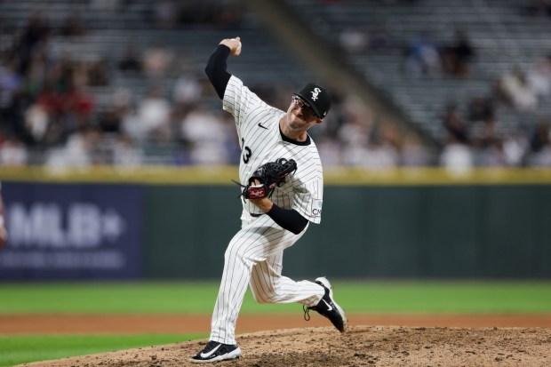 White Sox pitcher Trevor Richards (43) pitches during the seventh inning against the Rangers at Rate Field Aug. 24, 2026 in Chicago. (Armando L. Sanchez/Chicago Tribune)