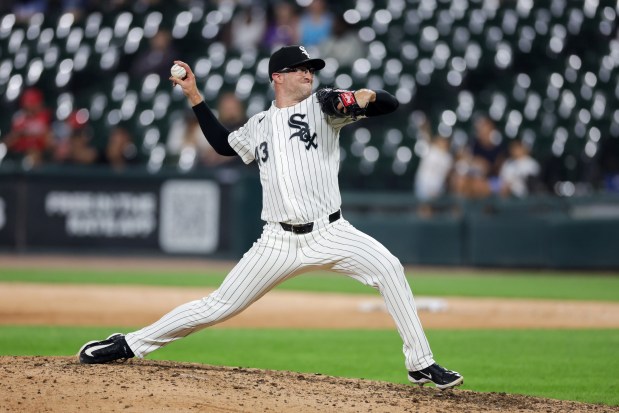 White Sox pitcher Trevor Richards (43) pitches during the ninth inning against the Rangers at Rate Field Aug. 24, 2026 in Chicago. (Armando L. Sanchez/Chicago Tribune)