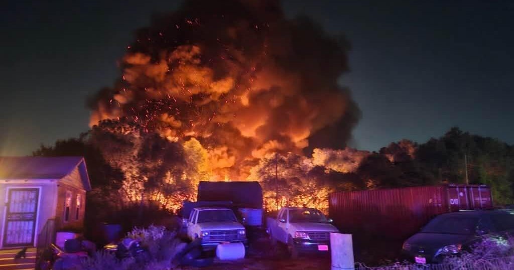 Massive fire erupts overnight in Sand Branch area of Dallas County, sheriff's office says