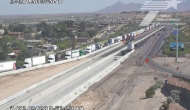1 dead in crash along Interstate 10 near state line