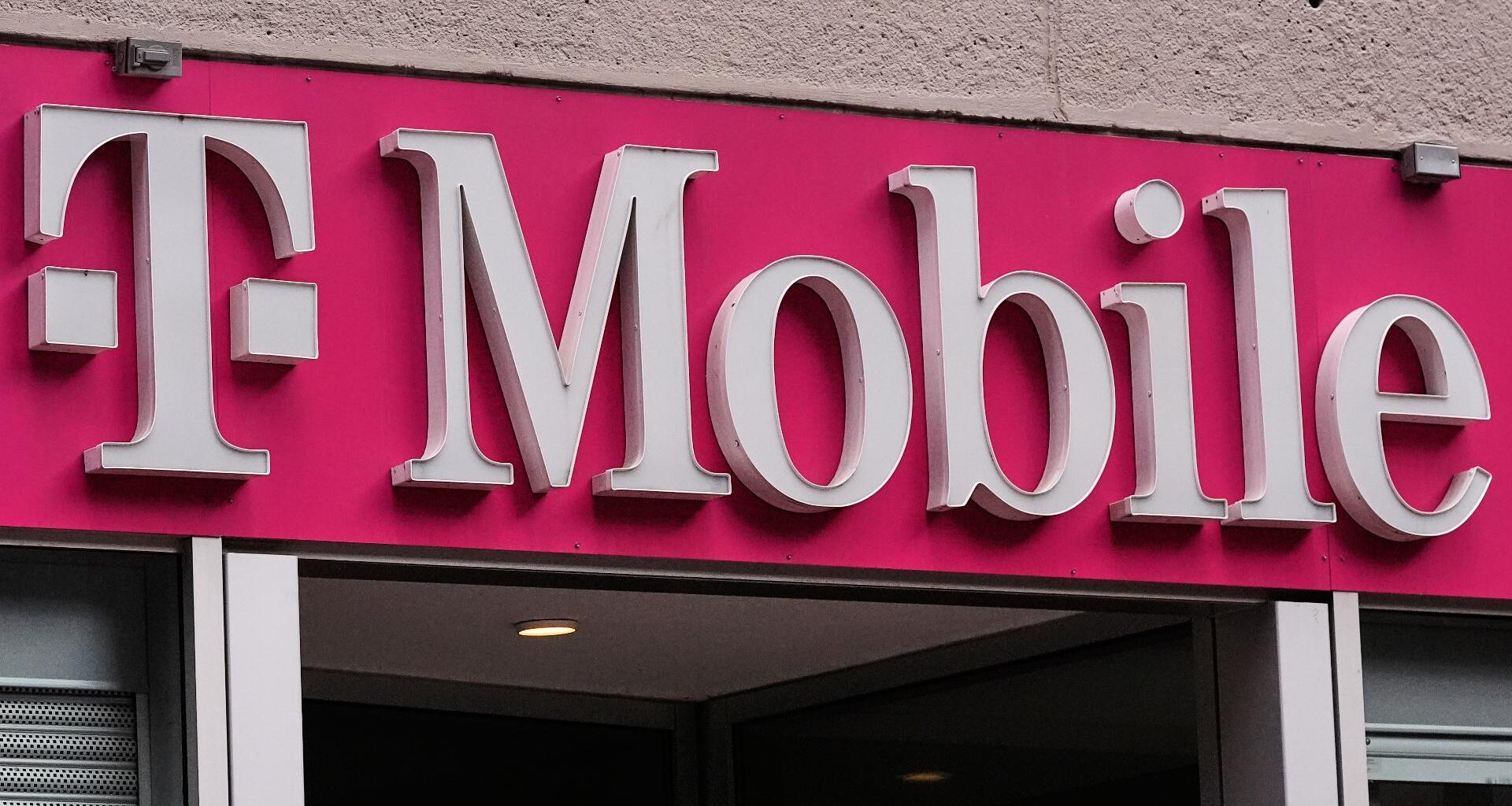 ‘Changing business needs’: T-Mobile laying off 113 Irving employees this fall