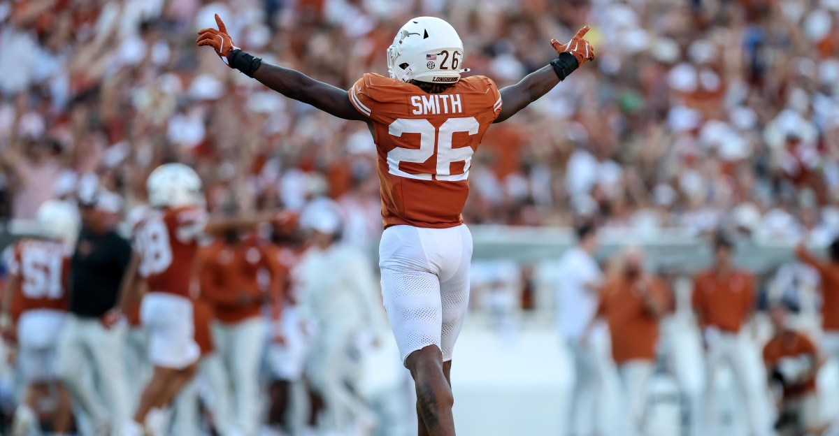 Texas LB Ty’Anthony Smith did not participate in Saturday’s scrimmage