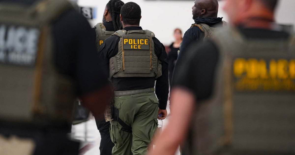 Dallas public hearing gives families a voice on immigration enforcement