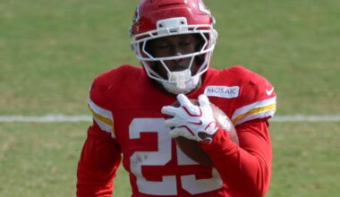 Dallas Cowboys claim RB Emari Demercado off waivers