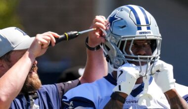 Dallas Cowboys fans give a grade to the
signing of Von Miller
