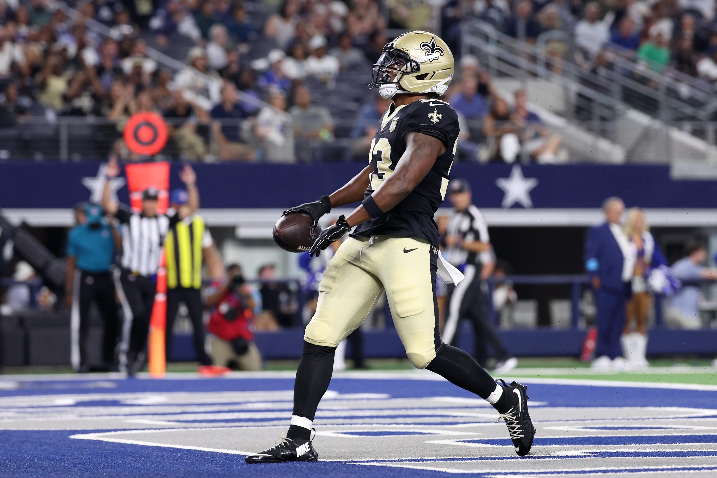 ARLINGTON, TEXAS - AUGUST 28: Zamir White #33 of the New Orleans Saints runs into the endzone to score a touchdown during the third quarter of the 2026 NFL preseason game against the Dallas Cowboys at AT&T Stadium on August 28, 2026 in Arlington, Texas. (Photo by Sam Hodde/Getty Images)