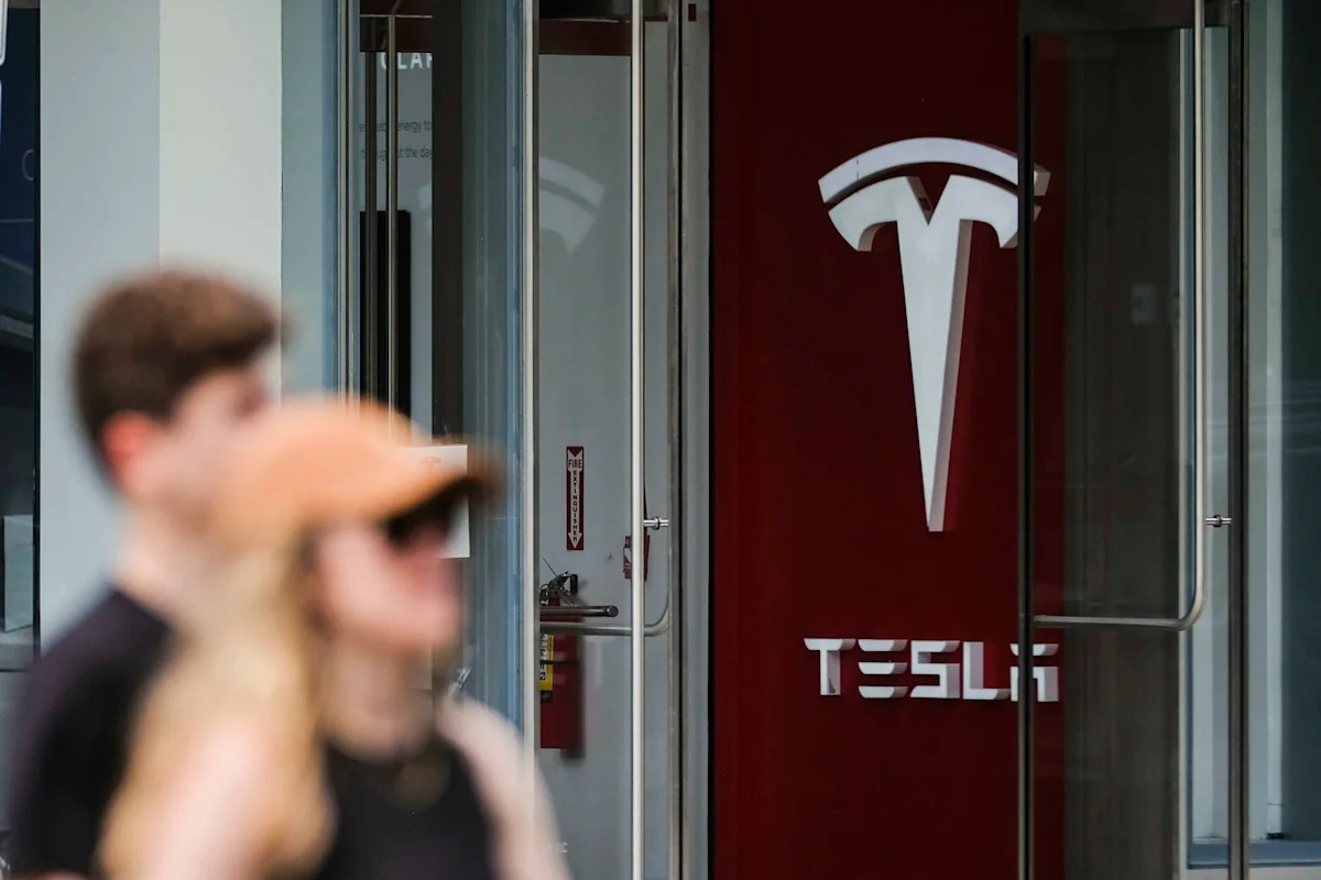 Documents show Tesla seeking tax breaks for proposed Texas solar plant