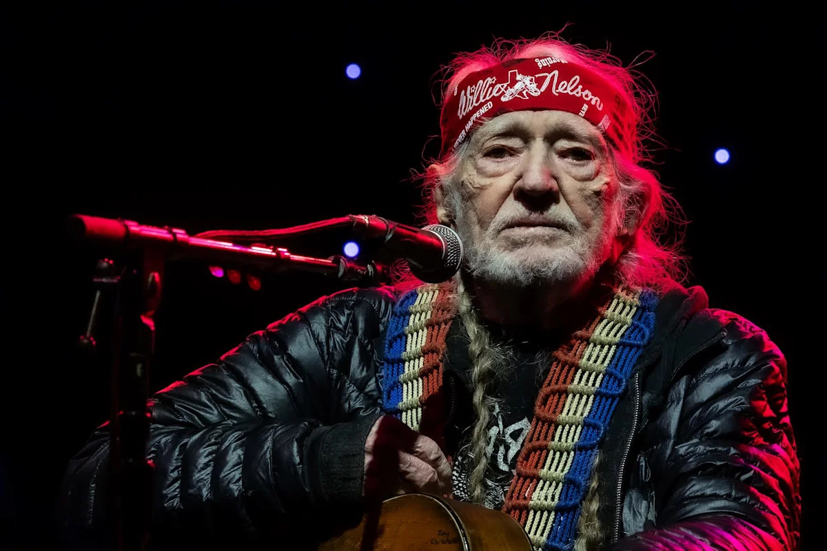 Willie Nelson blasts 'water thieving' data centers 'invading our land' in Texas