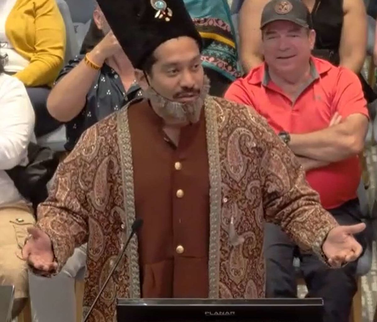 Man trolls Texas mosque protesters. Not everyone gets the joke.