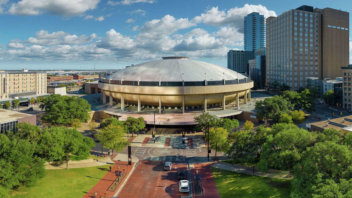 'It's Goin' Down': Final event bids farewell to Fort Worth Convention Center