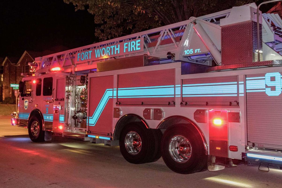 2 Fort Worth firefighters injured, mayday called while putting out fire at two-story home