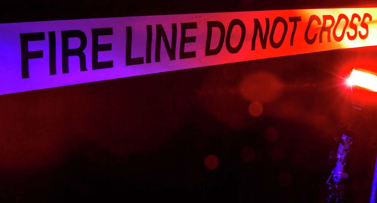 2 North Texas firefighters injured while putting out RV fire in Tarrant County