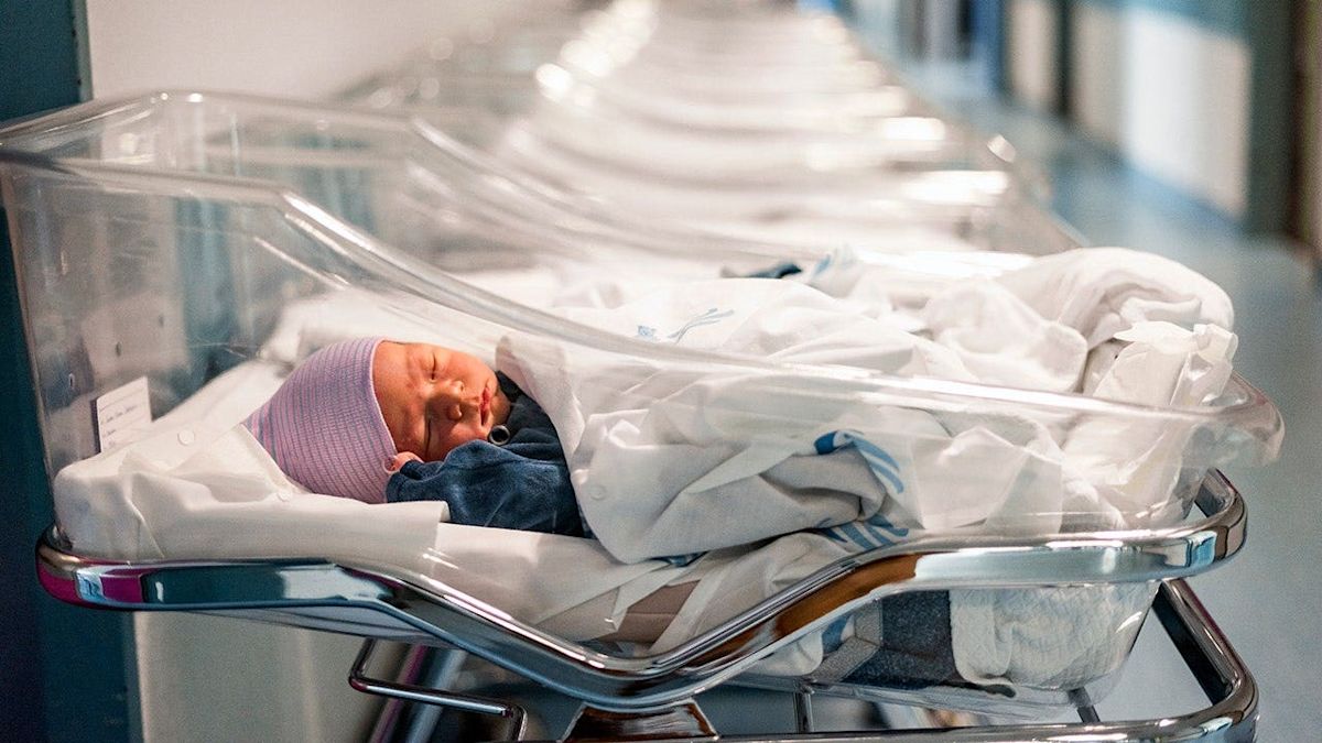 HHS warns Texas hospitals against denying life-saving care to newborn with disability