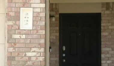 Houston woman loses hundreds of dollars in rental scam