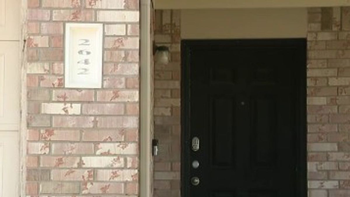 Houston woman loses hundreds of dollars in rental scam
