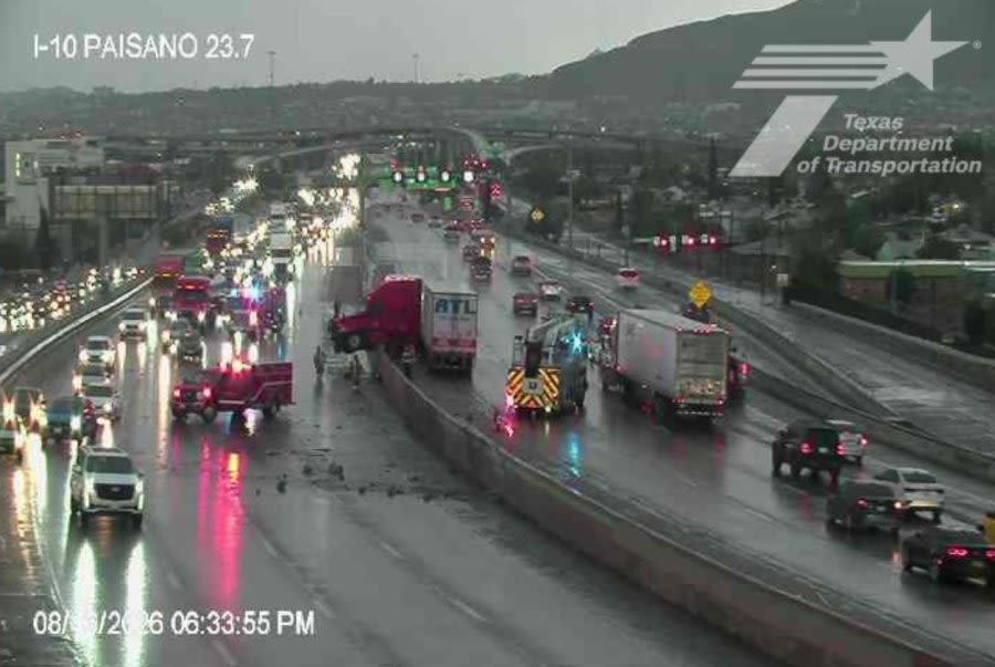 Jackknifed semi snarls traffic on I-10 in Central El Paso