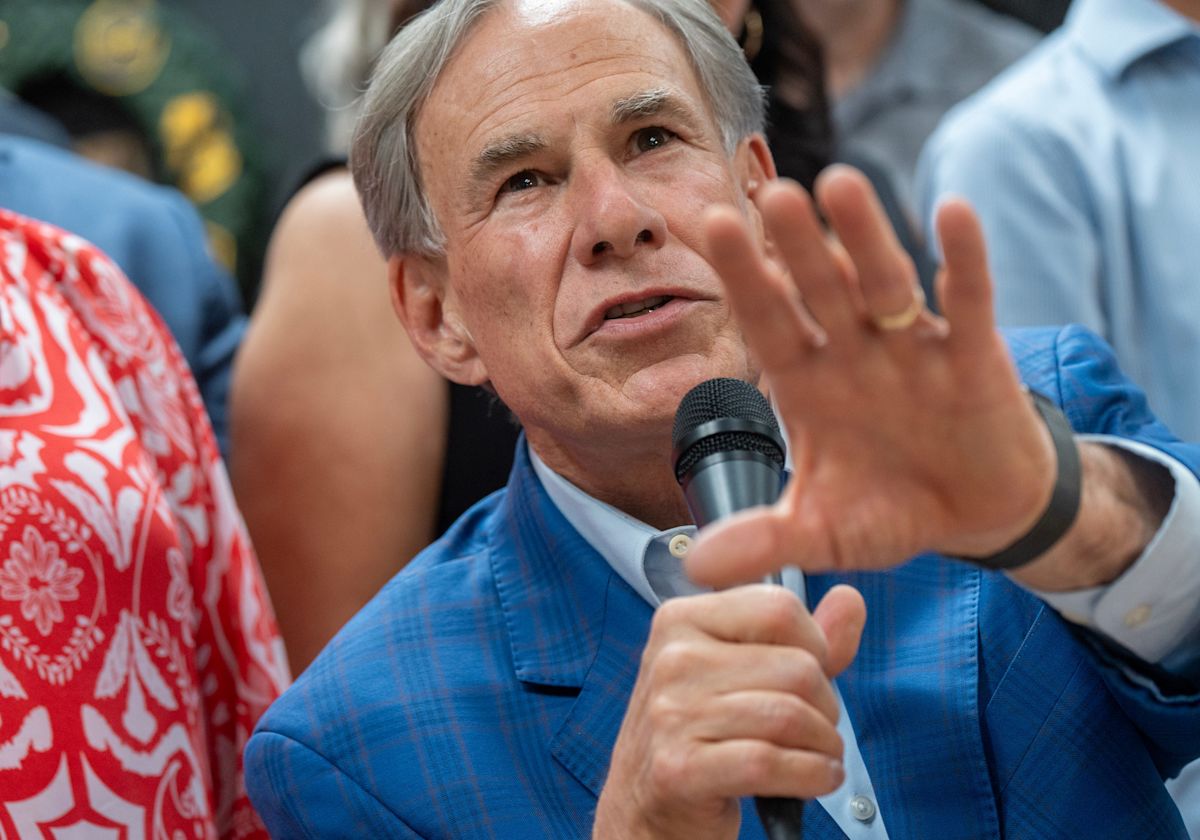 Gov. Abbott calls on Texas universities to offer 3-year degree programs