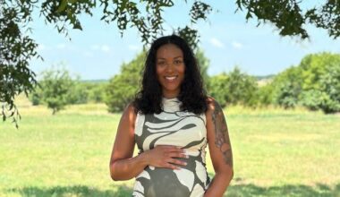 Surrogate mother flees to Texas after refusing request to abort baby