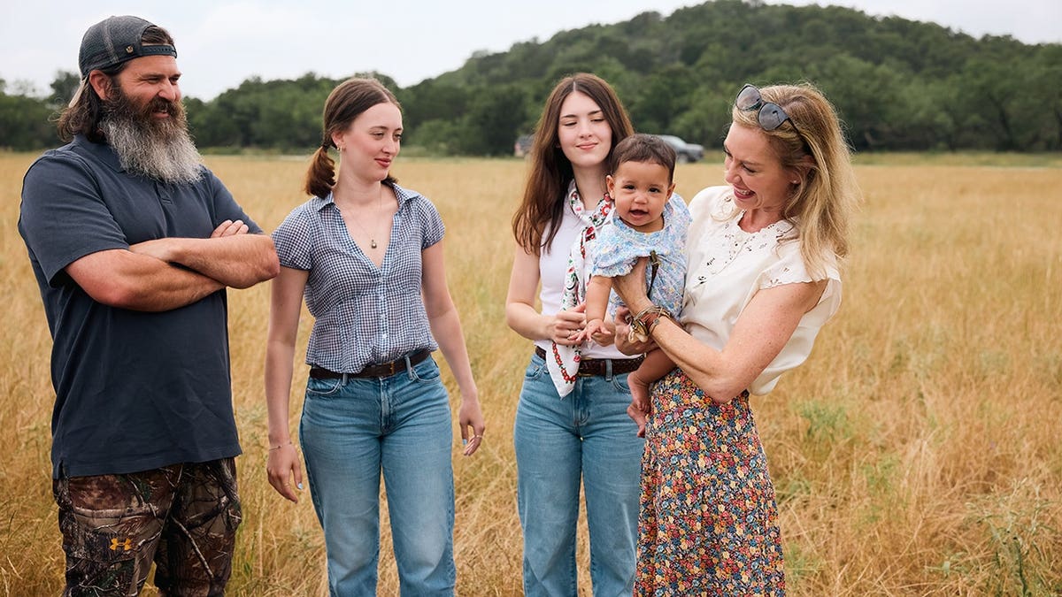 Jess and Jep Robertson with their family