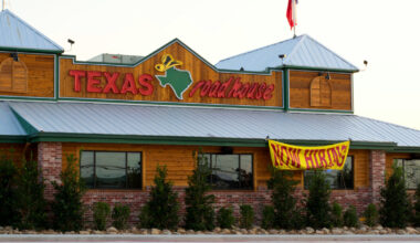 Beyond Steak, These 10 Texas Roadhouse Meals Are A Great Value